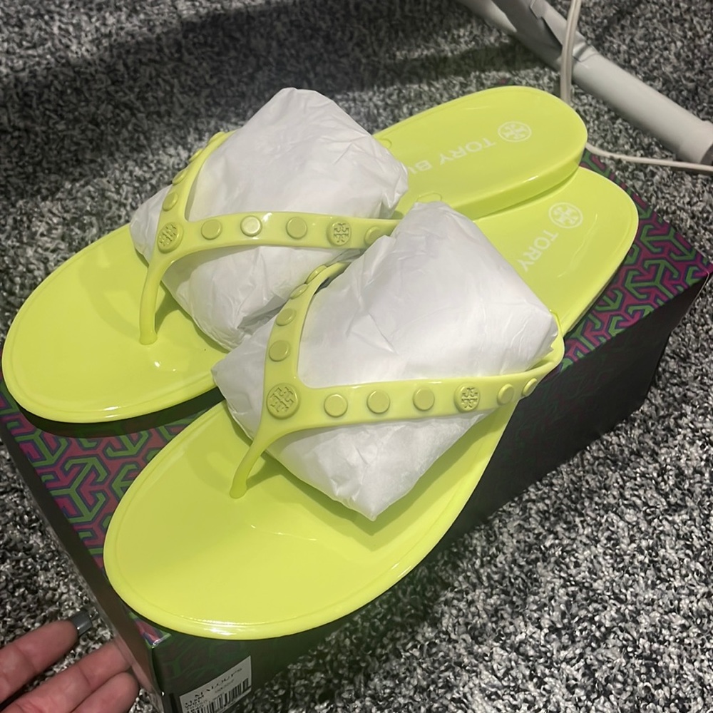 Tory sandals
